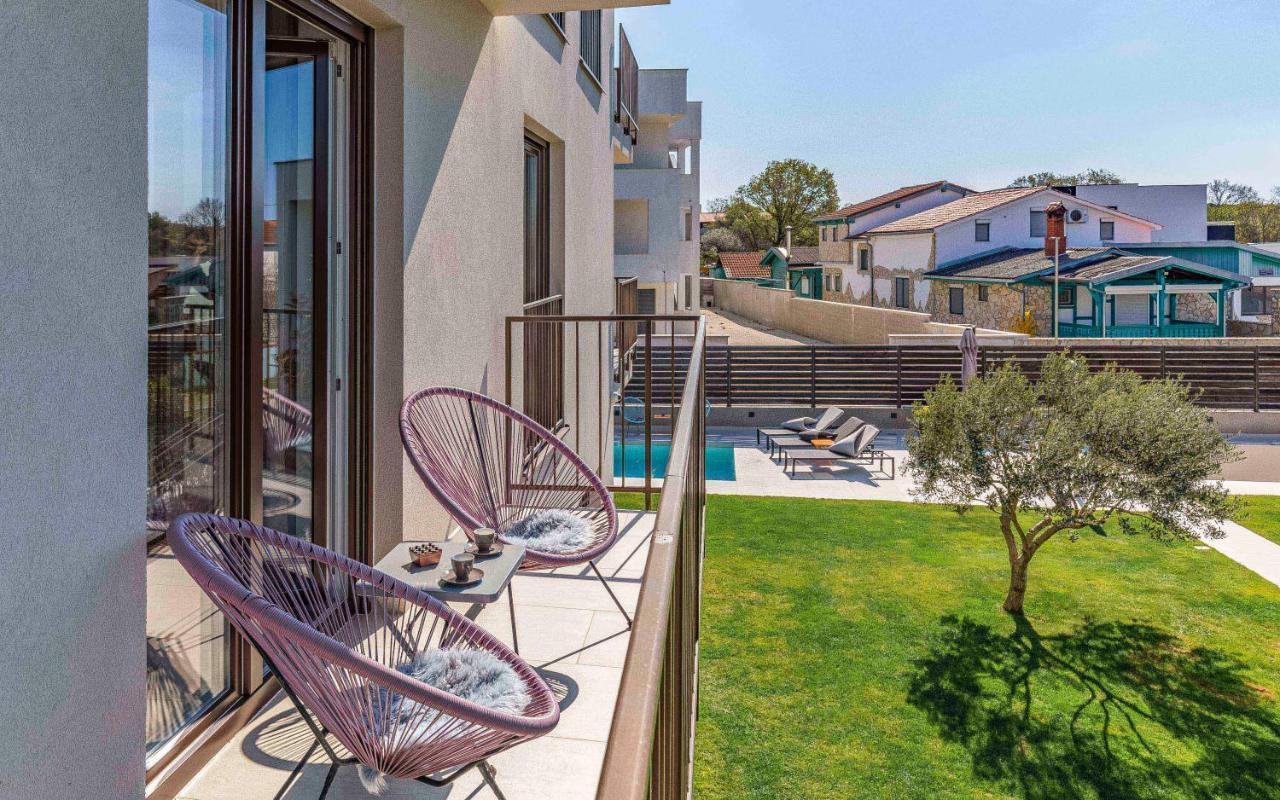 Ap Caci Mit Pool - Istriensonne 0712-0737 Apartment เมดูลิน ภายนอก รูปภาพ
